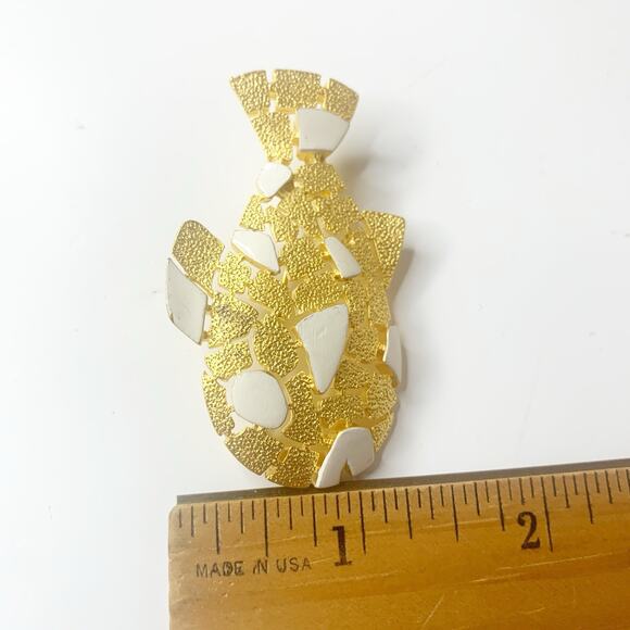Vintage Textured Gold Tone Enamel Fish Brooch Pin MCM Mosaic 2.5" - Picture 4 of 5